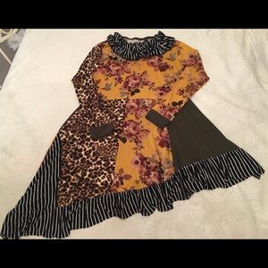 Asymmetrical hem hi-low tunic